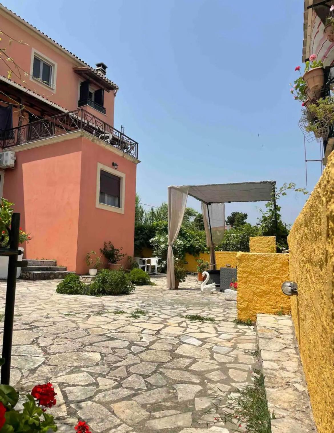 Xrisanthi Studio Corfu Port 1 ภายนอก รูปภาพ